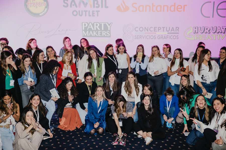 Foto de grupo de la tercera edición